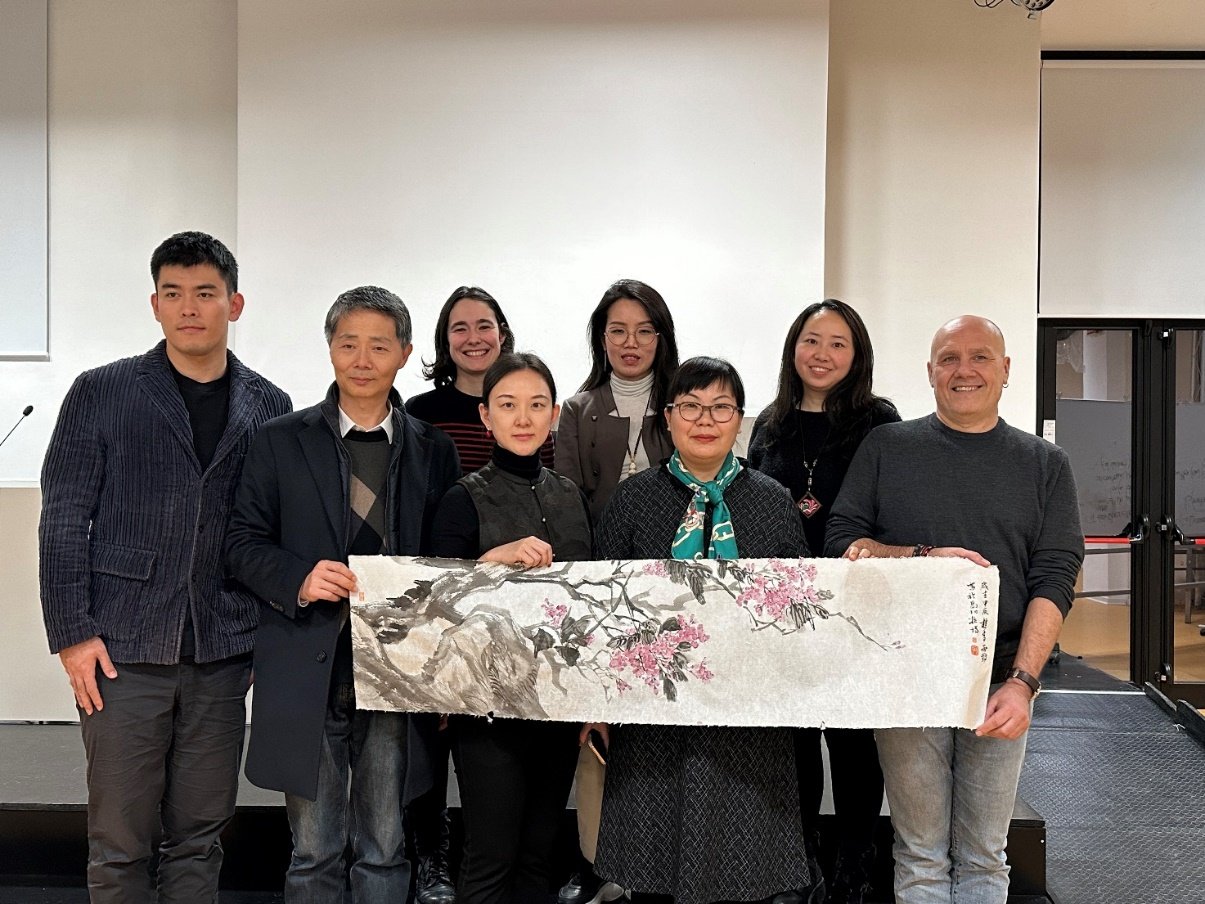 共同参与第三届中国象棋公开赛暨颁奖典